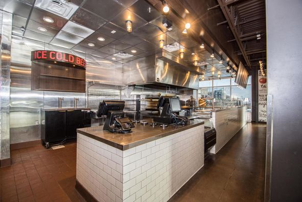 Uncle Maddio's Pizza: 1690 45th St S, Fargo, ND 58103